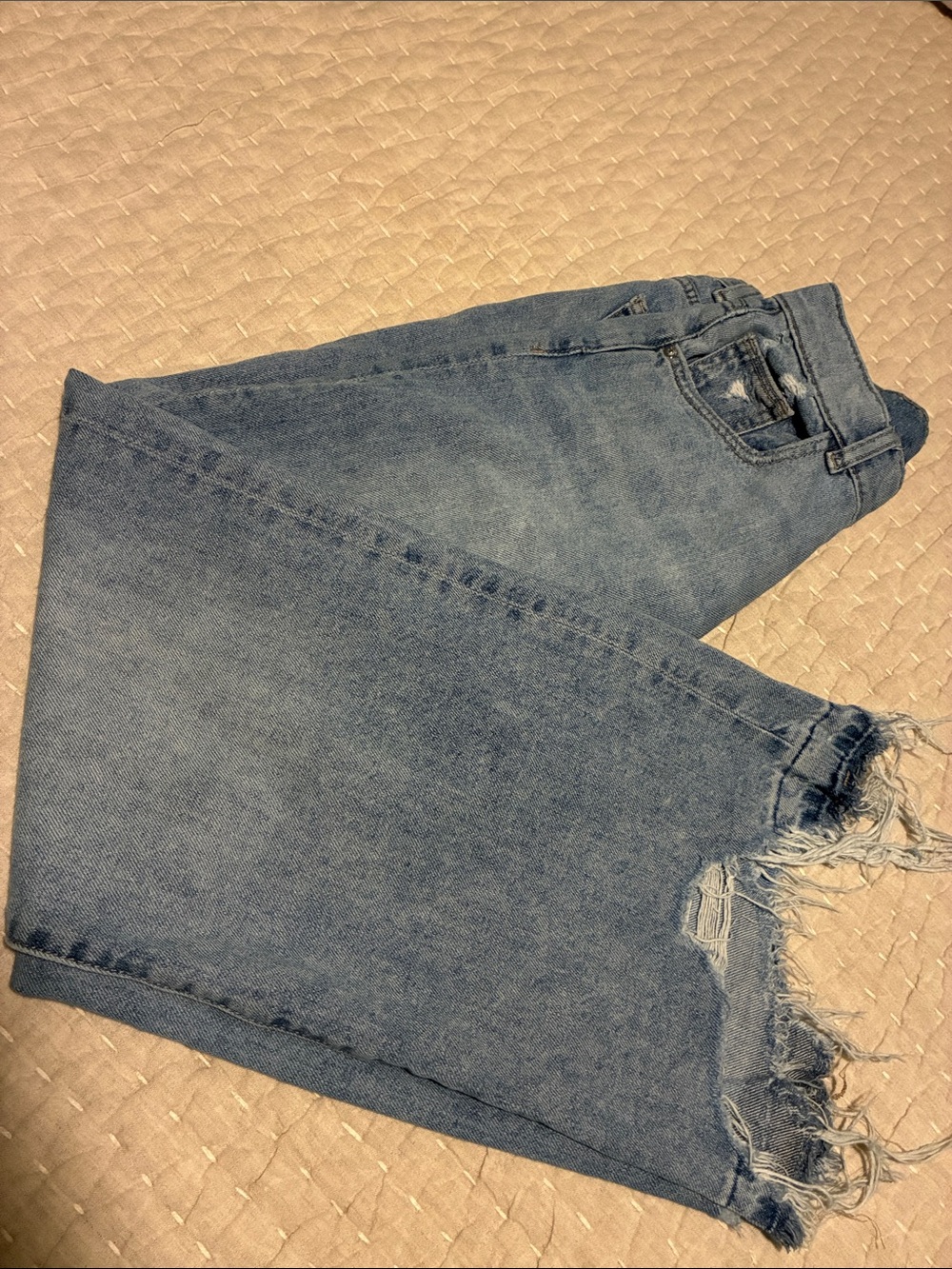 DL1961 Women's Straight Leg Distressed Light Blue Jeans